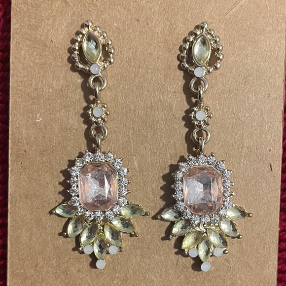 Jewelry - Vintage Crystal Chandelier Earrings